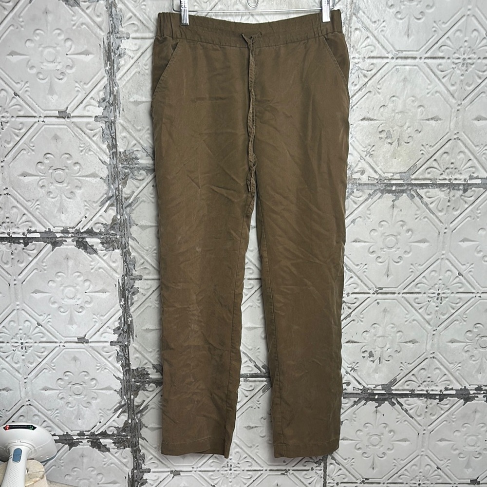 Woman’s silky Brown Pants